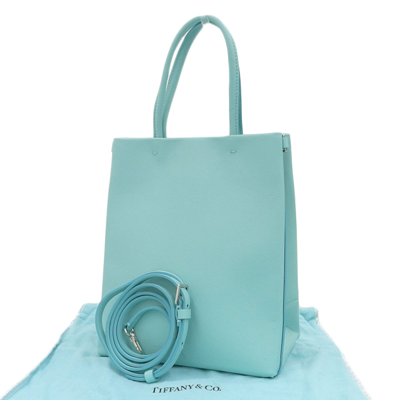 http://ティファニー%20TIFFANY%20&%20Co.%20キャットストリート%20ミニショッピングトート%202WAYバッグ%20ショルダーバッグ%20レザー%20ブルー%20中古%20TI0341