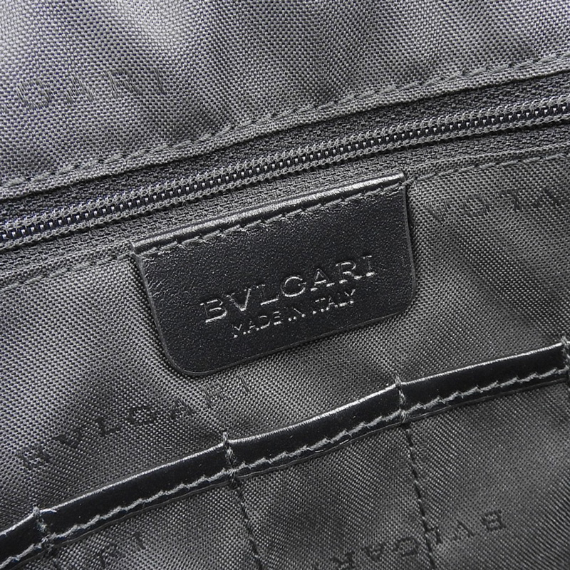 http://ブルガリ%20BVLGARI%20ウィークエンド%202WAYバッグ%20ビジネスバッグ%20ショルダーバッグ%20PVC/レザー%20グレー/ブラック%20中古%20BV0151