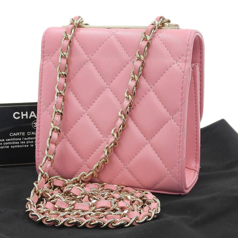 http://シャネル%20CHANEL%20ショルダーバッグ%20チェーンショルダー%20ラムスキン%20ピンク%20中古%20CH0952