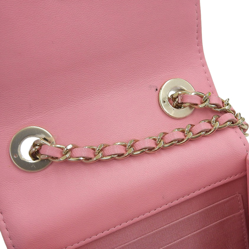 http://シャネル%20CHANEL%20ショルダーバッグ%20チェーンショルダー%20ラムスキン%20ピンク%20中古%20CH0952