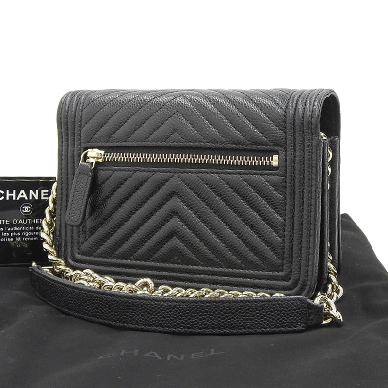 http://シャネル%20CHANEL%20ボーイシャネル%20ショルダーバッグ%20チェーンショルダー%20ショルダーウォレット%20キャビアスキン%20ブラック%20中古%20CH0957