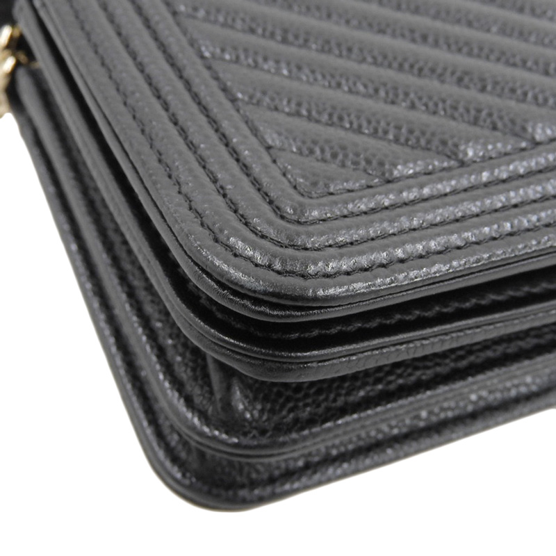 http://シャネル%20CHANEL%20ボーイシャネル%20ショルダーバッグ%20チェーンショルダー%20ショルダーウォレット%20キャビアスキン%20ブラック%20中古%20CH0957