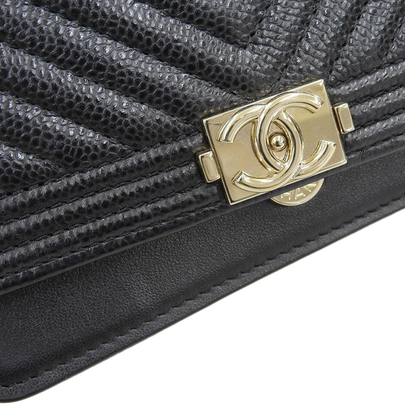 http://シャネル%20CHANEL%20ボーイシャネル%20ショルダーバッグ%20チェーンショルダー%20ショルダーウォレット%20キャビアスキン%20ブラック%20中古%20CH0957