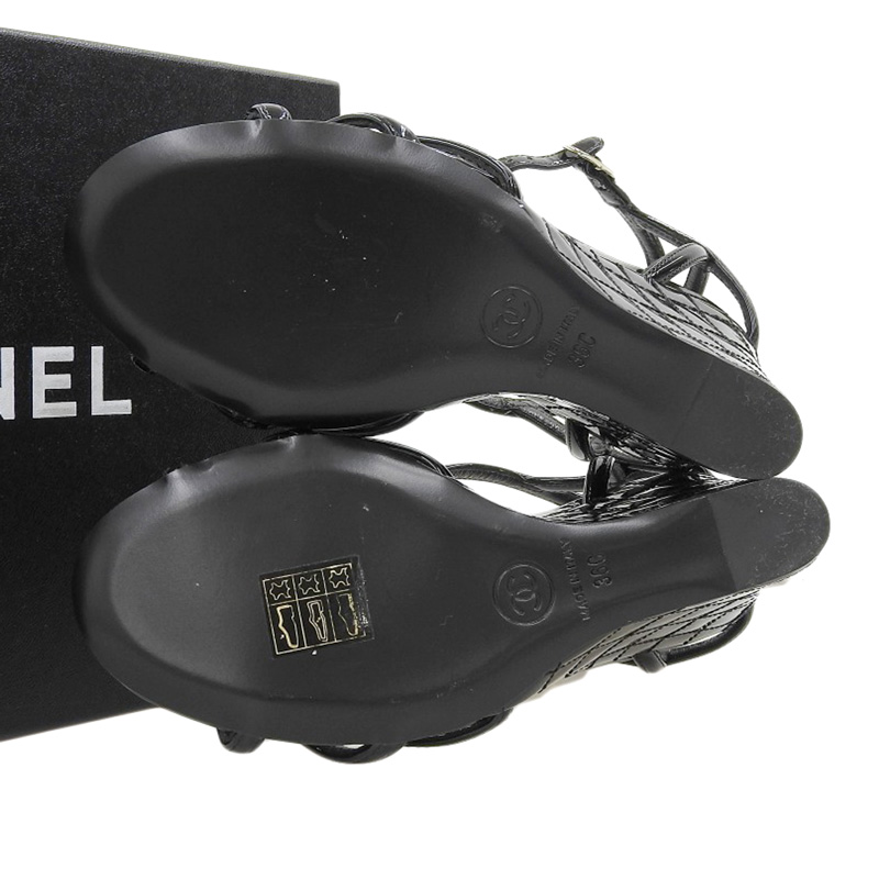 http://シャネル%20CHANEL%20マトラッセ%20サンダル%20エナメル%20ブラック%20#36C%20中古%20CH0958