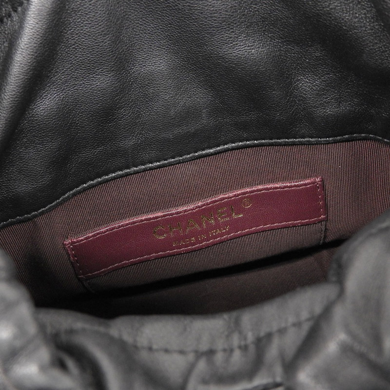 http://シャネル%20CHANEL%20チェーンショルダー%20バケットバッグ%20ショルダーバッグ%20ラムスキン%20ブラック%20中古%20CH0970
