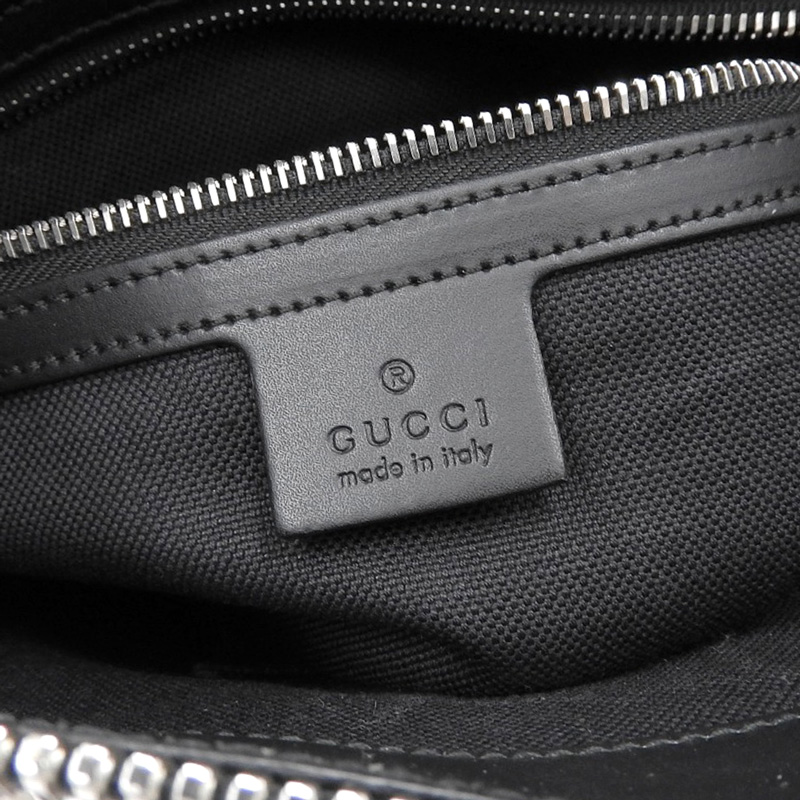 http://グッチ%20GUCCI%20GGスプリーム%20ショルダーバッグ%20斜め掛けショルダー%20PVC/レザー%20ブラック%20474137%20中古%20GU0612