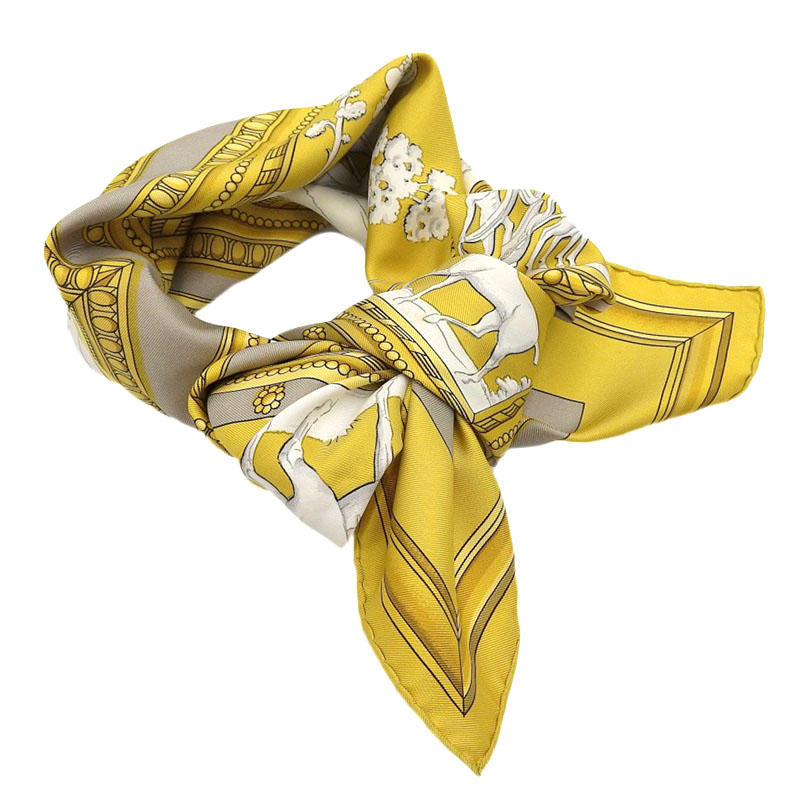http://エルメス%20HERMES%20カレ90%20WEDG%20WOOD%20ウェッジウッド%20スカーフ%20シルク%20イエロー%20美品%20HE0978