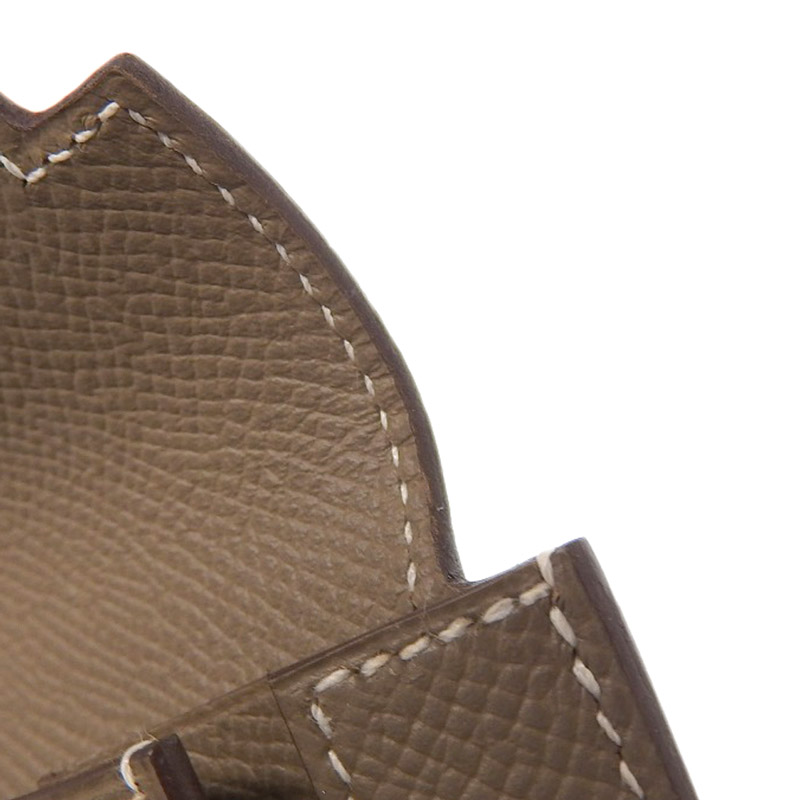http://エルメス%20HERMES%20ケリーポケット%20コンパクト%20コインケース%20エプソン%20エトゥープ%20D刻印%202019年%20美品%20HE1103