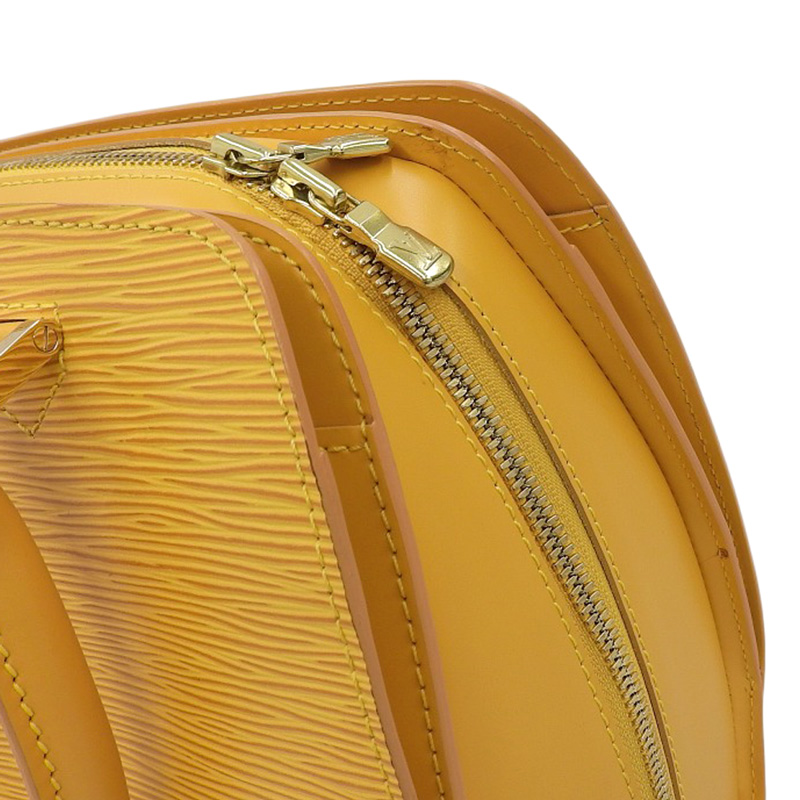 http://ルイヴィトン%20LOUIS%20VUITTON%20エピ%20ポンヌフ%20ハンドバッグ%20タッシリイエロー%20M52059%20中古%20LV1623