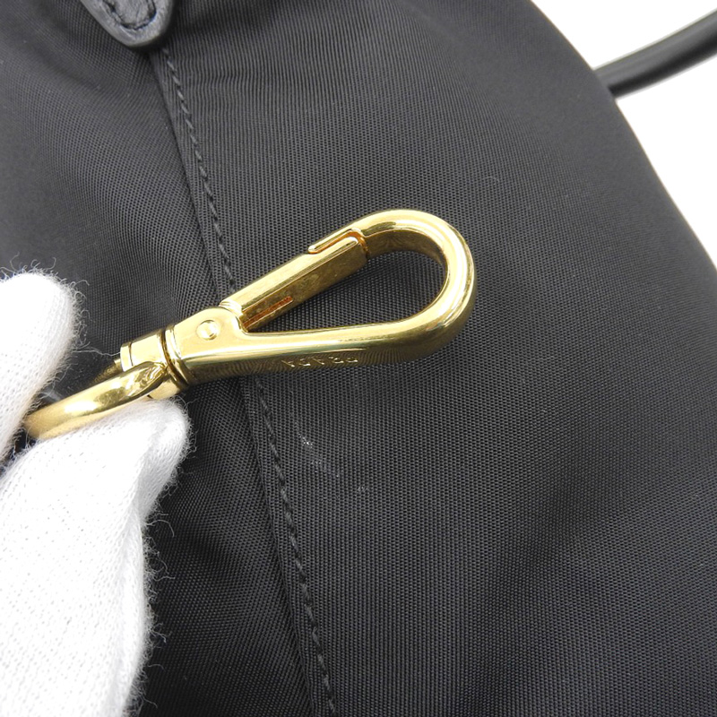 http://プラダ%20PRADA%202WAYバッグ%20ハンドバッグ%20ショルダーバッグ%20ナイロン/レザー%20ブラック%201BA104%20中古%20OB2094