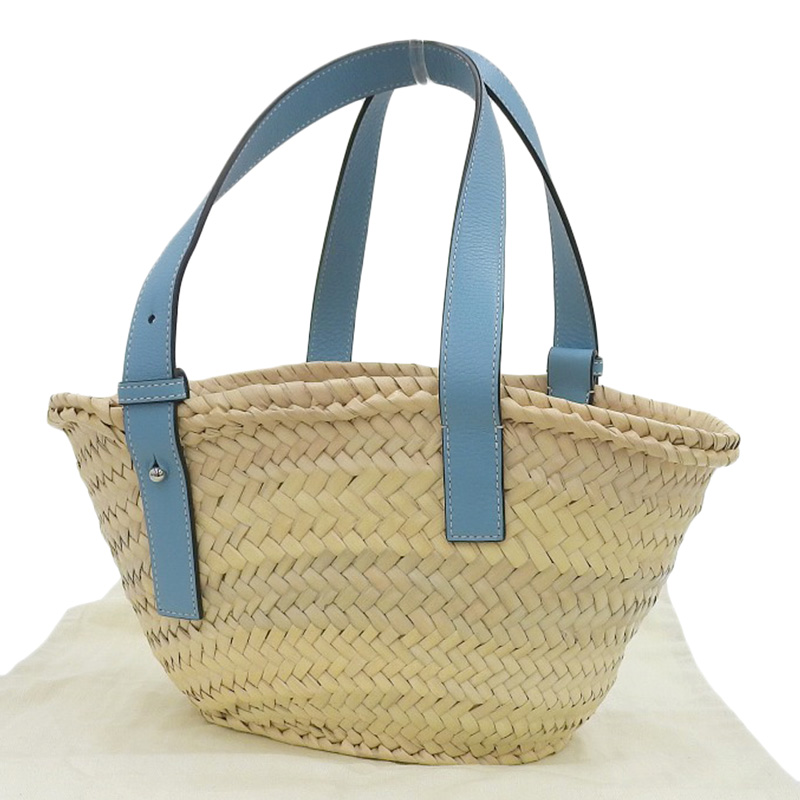 http://ロエベ%20LOEWE%20バスケットバッグ%20スモール%20トートバッグ%20かごバッグ%20ラフィア/レザー%20ナチュラル/ブルー%20327.02.S93%20中古%20OB2099