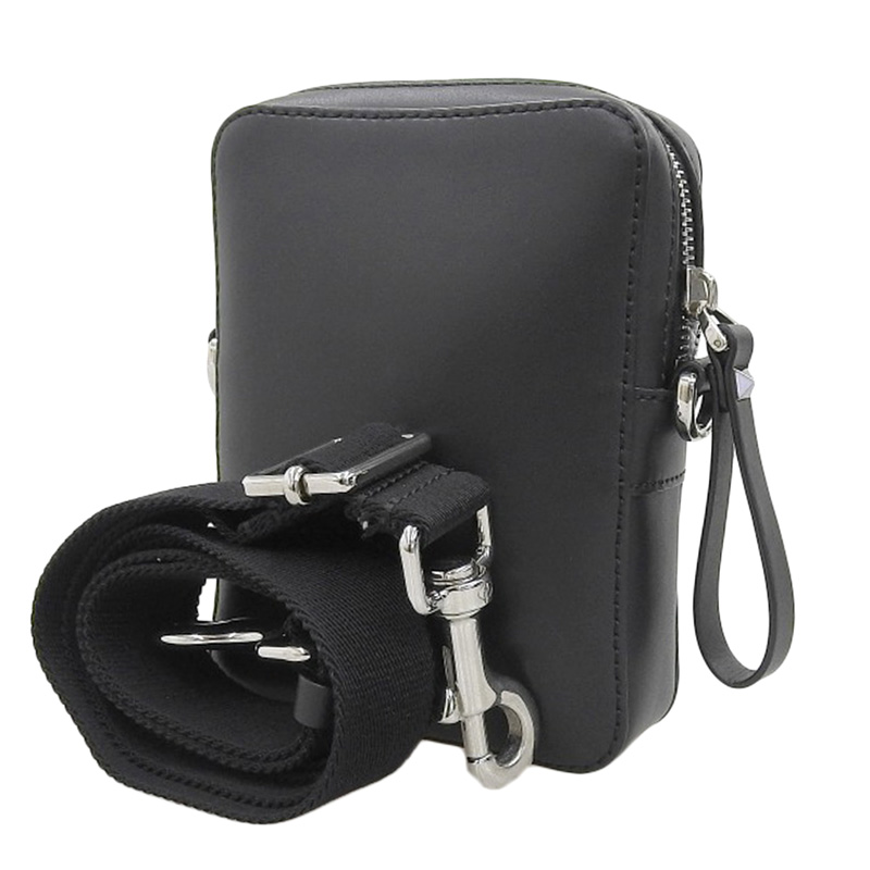 http://ヴァレンティノ%20VALENTINO%20ショルダーバッグ%20VLTN%20レザー%20ブラック%205Y2B0943WJW%20中古%20OB2104