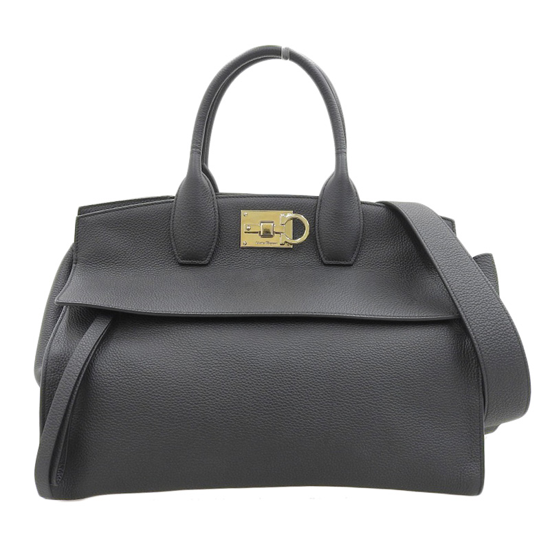 http://フェラガモ%20FERRAGAMO%20ステューディオバッグ%202WAYバッグ%20ハンドバッグ%20ショルダーバッグ%20レザー%20ブラック%20中古%20OB2115