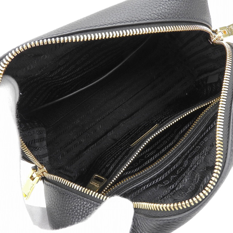 http://プラダ%20PRADA%202WAYバッグ%20ハンドバッグ%20ショルダーバッグ%20レザー%20ブラック%201BB108%20中古%20OB2138