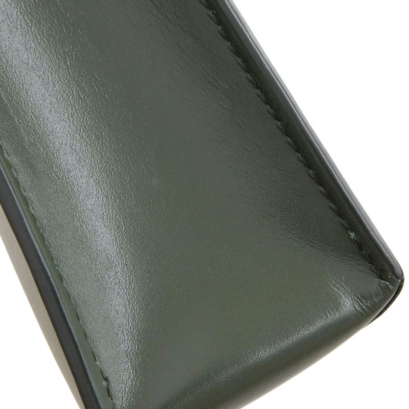 http://ロエベ%20LOEWE%20スタンダード%20A5%202WAYバッグ%20ショルダーバッグ%20ハンドバッグ%20ロゴ%20レザー%20カーキ%20中古%20OB2151