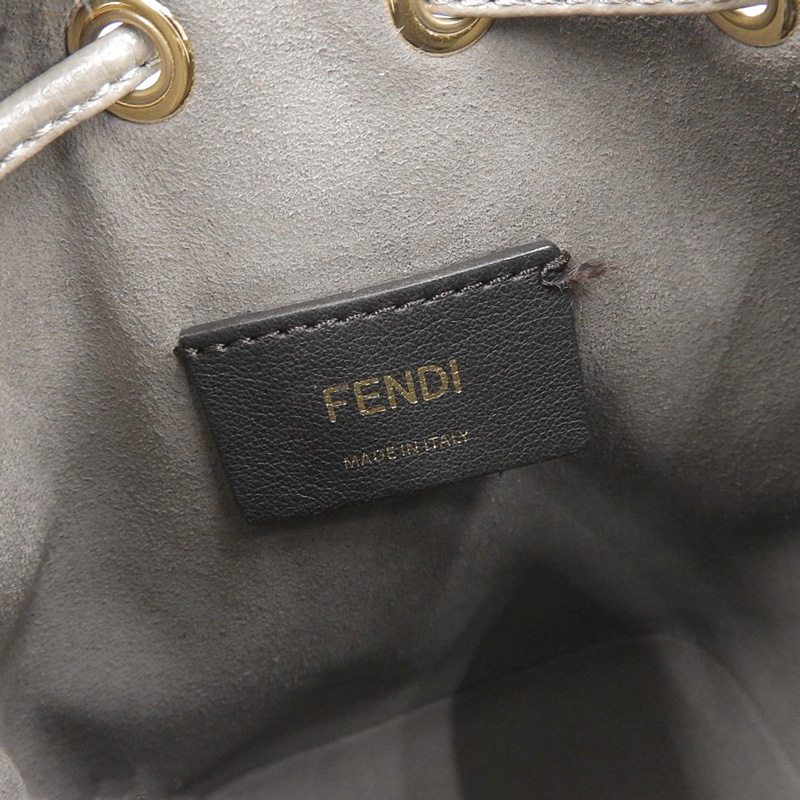 http://フェンディ%20FENDI%20モントレゾール%20ミニ%202WAYバッグ%20ハンドバッグ%20ショルダーバッグ%20レザー%20グレージュ%208BS010%20中古%20OB2163