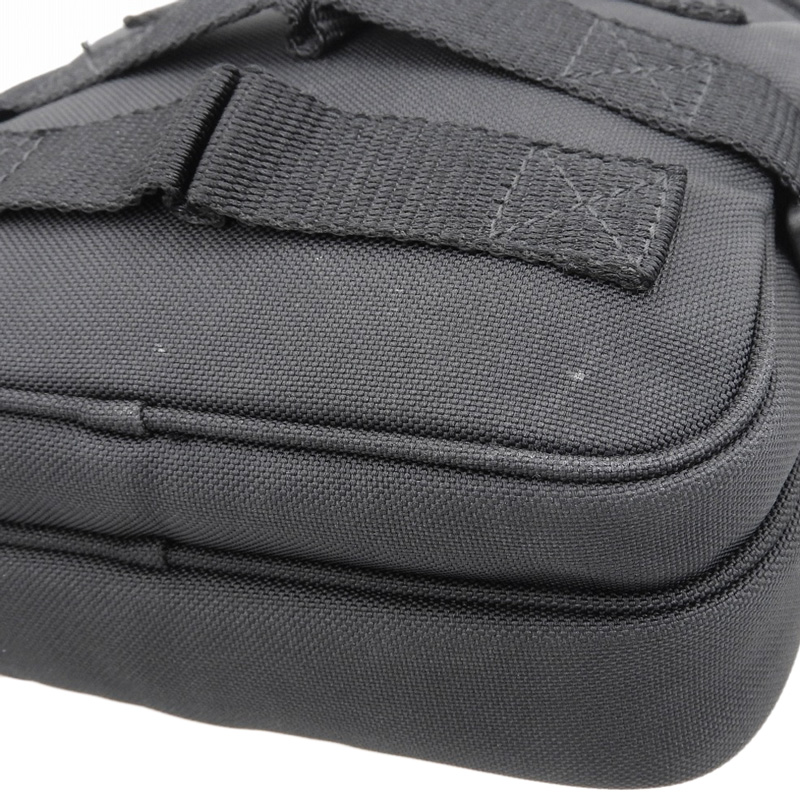http://バレンシアガ%20BALENCIAGA%20アーミークロスボディ%20ショルダーバッグ%20メッセンジャーバッグ%20ナイロン%20ブラック%20715852%20中古%20OB2187