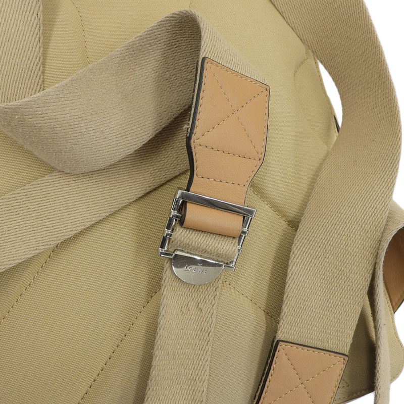 http://ロエベ%20LOEWE%20バックパック%20リュックサック%20キャンバス/レザー%20ベージュ%20中古%20OB2190