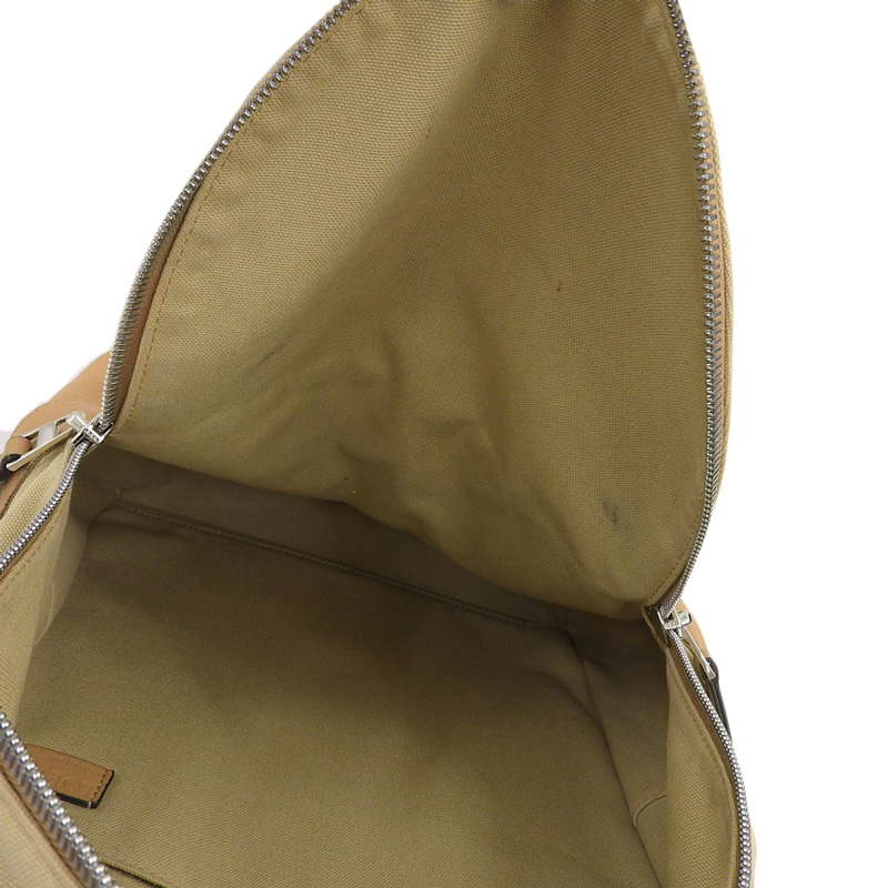 http://ロエベ%20LOEWE%20バックパック%20リュックサック%20キャンバス/レザー%20ベージュ%20中古%20OB2190
