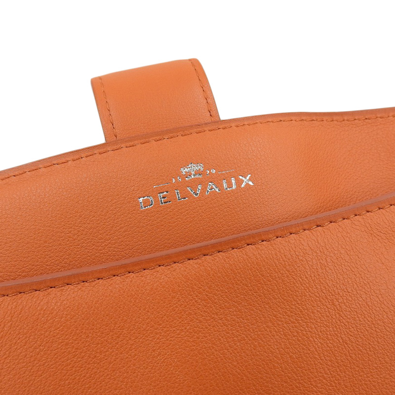 http://デルボー%20DELVAUX%20ショルダーバッグ%20レザー%20オレンジ%20シルバー金具%20中古%20OB2210