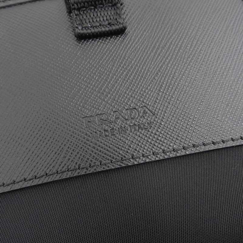 http://プラダ%20PRADA%20フォンショルダー%20スマホケース%20ショルダーバッグ%20Re-Nylon/サフィアーノ%20ブラック%202ZH109%20中古%20OB2213