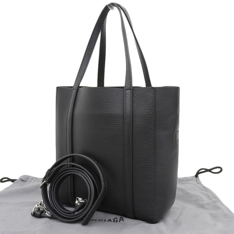 http://バレンシアガ%20BALENCIAGA%20エブリデイトートXXS%202WAYバッグ%20ショルダーバッグ%20トートバッグ%20レザー%20ブラック%20551815%20中古%20OB2214
