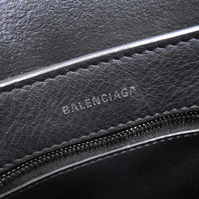 http://バレンシアガ%20BALENCIAGA%20エブリデイトートXXS%202WAYバッグ%20ショルダーバッグ%20トートバッグ%20レザー%20ブラック%20551815%20中古%20OB2214