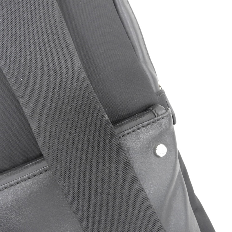 http://フェンディ%20FENDI%20ボディバッグ%20ショルダーバッグ%20ナイロン/レザー%20ブラック%207VZ033%20中古%20OB2216