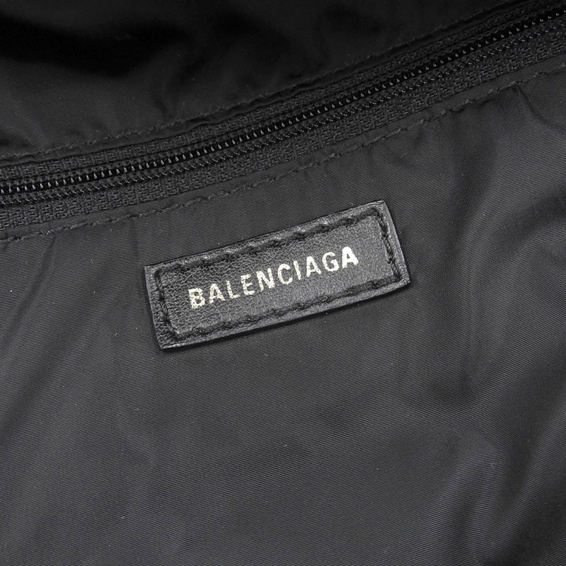 http://バレンシアガ%20BALENCIAGA%20バックパック%20リュックサック%20ロゴ%20ナイロン%20ブラック%20507460%20中古%20OB2226