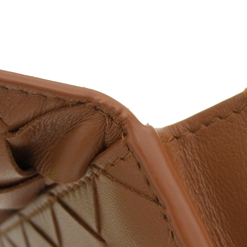 http://ボッテガヴェネタ%20BOTTEGA%20VENETA%20イントレチャート%20カードケース%20名刺入れ%20レザー%20ブラウン%20中古%20OBB0568