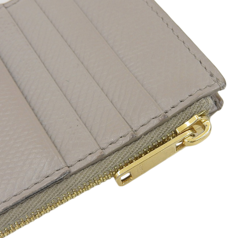 http://セリーヌ%20CELINE%20ジップ%20カードホルダー%20コインケース%20レザー%20ペブル%2010J893BEL.10BL%20中古%20OBB0573