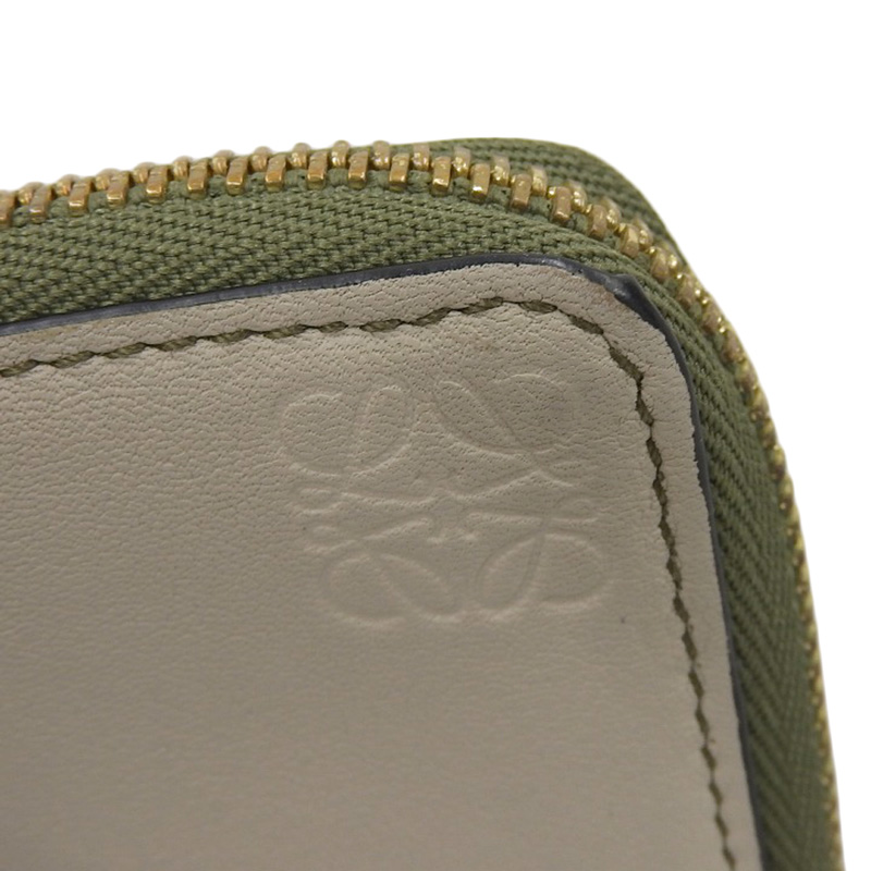 http://ロエベ%20LOEWE%20パズル%20コインケース%20カードケース%20レザー%20グリーン系%20中古%20OBB0574
