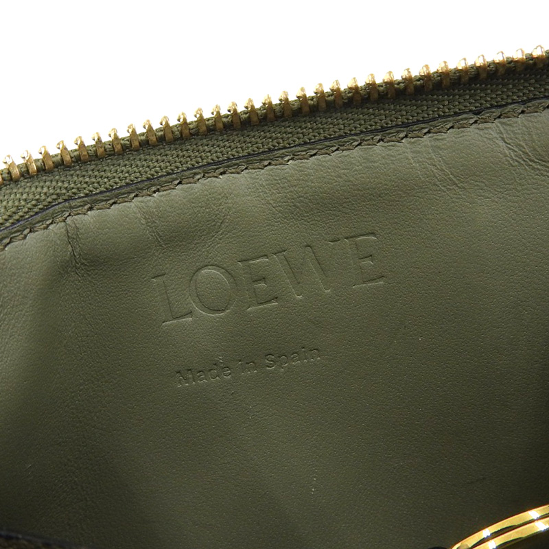 http://ロエベ%20LOEWE%20パズル%20コインケース%20カードケース%20レザー%20グリーン系%20中古%20OBB0574