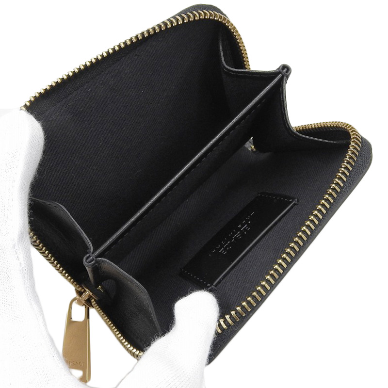 http://ヴェルサーチ%20VERSACE%20ラ・グレカ%20ジップウォレット%20コンパクト財布%20PVC%20ブラック/イエロー%201A01444%20美品%20OBB0578