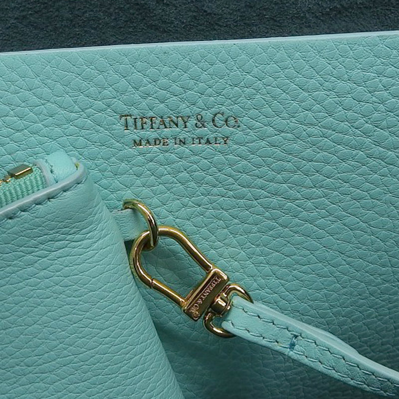http://ティファニー%20TIFFANY%20&%20Co.%20トートバッグ%20レザー%20ブルー%20中古%20TI0147