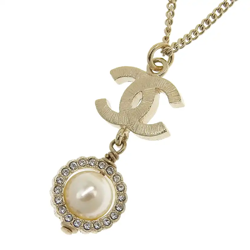 http://シャネル%20CHANEL%20ココマーク%20ネックレス%20フェイクパール%20ラインストーン%20ゴールド色%20B20V%20中古%20CH0959