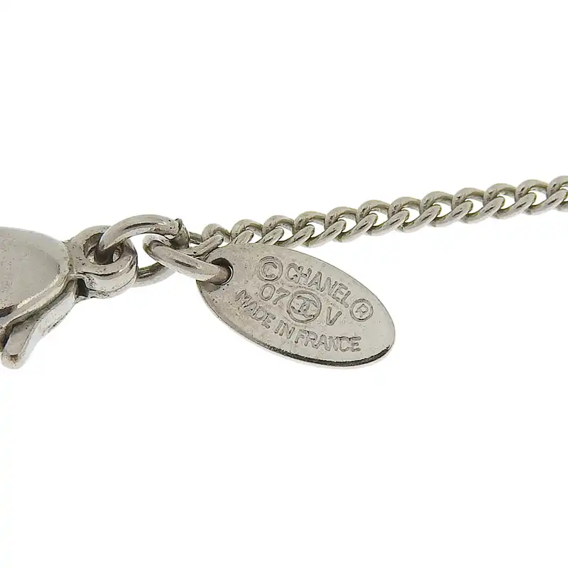 http://シャネル%20CHANEL%20ココマーク%20ネックレス%20ホワイト%20シルバー色%2007V%20中古%20CH0964