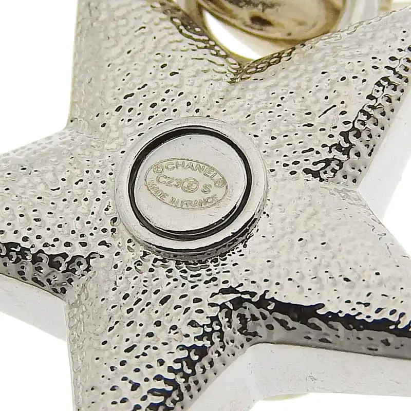 http://シャネル%20CHANEL%20ココマーク%20ピアス%20スター%20クローバー%20GP%20メタル%20ラインストーン%20シルバー色%20ゴールド色%20C23S%20中古%20CH0980