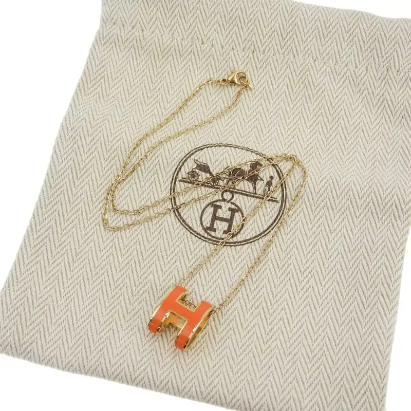 http://エルメス%20HERMES%20ポップアッシュ%20ネックレス%20GP%20オレンジ/ゴールド色%20中古%20HE0982