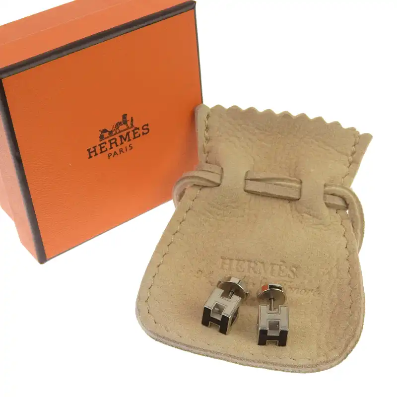 http://エルメス%20HERMES%20カージュドアッシュピアス%20ブラック%20シルバー色%20中古%20HE0987