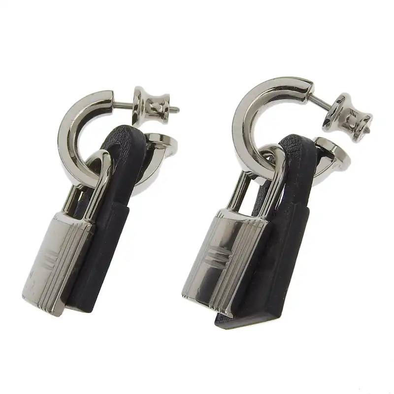 http://エルメス%20HERMES%20オーケリーピアス%20ブラック/シルバー色%20Y刻印%202020年%20中古%20HE1000