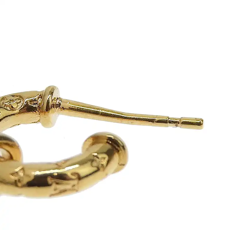 http://ルイヴィトン%20LOUIS%20VUITTON%20ブックルドレイユ%20ナノグラム%20プラネット%20ピアス%20GP%20ゴールド色%20シルバー色%20M00607%20中古%20LV1661