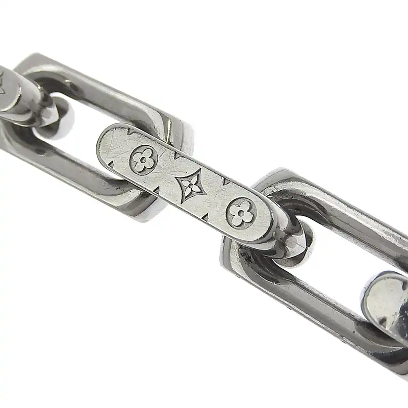 http://ルイヴィトン%20LOUIS%20VUITTON%20ネックレス%20コリエチェーン・モノグラム%20シルバー色%20M64196%20中古%20LV1662