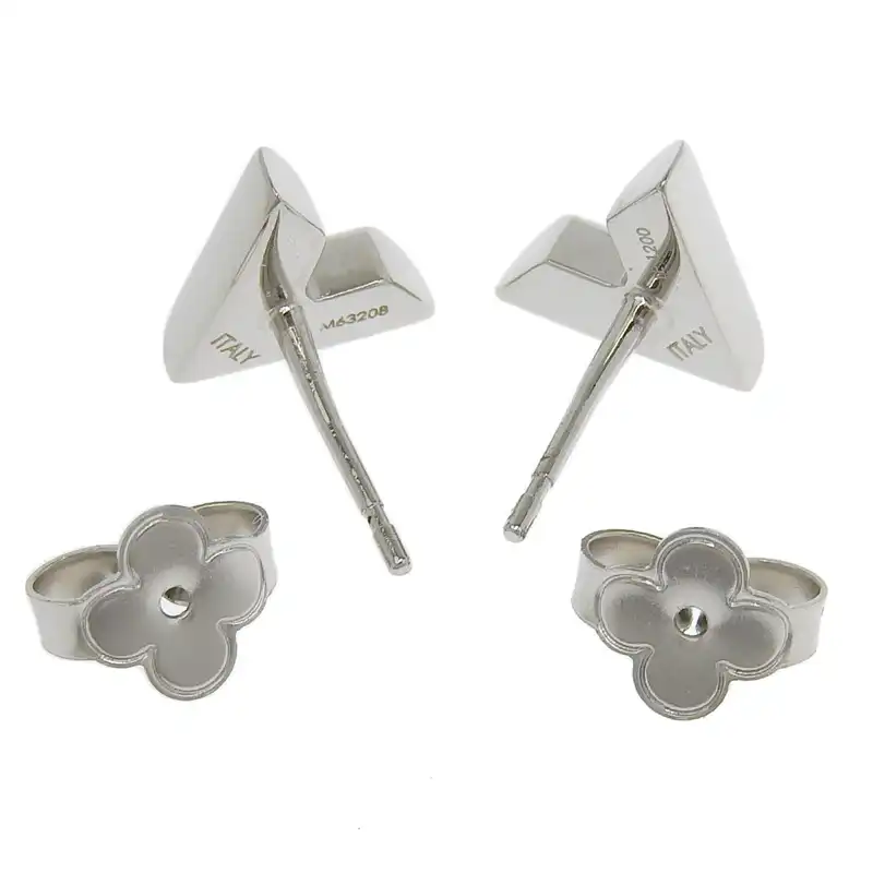 http://ルイヴィトン%20LOUIS%20VUITTON%20ピアス%20エセンシャルV%20シルバー色%20M63208%20中古%20LV1664