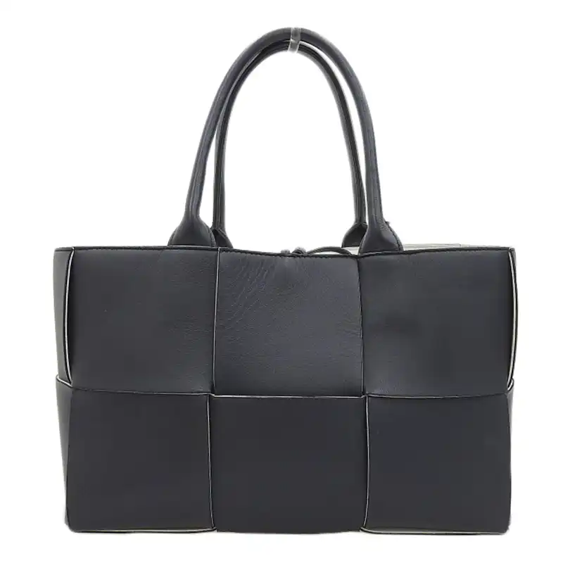 http://ボッテガヴェネタ%20BOTTEGA%20VENETA%20アルコ%20スモール%20トートバッグ%20レザー%20ブラック%20中古%20OB2244