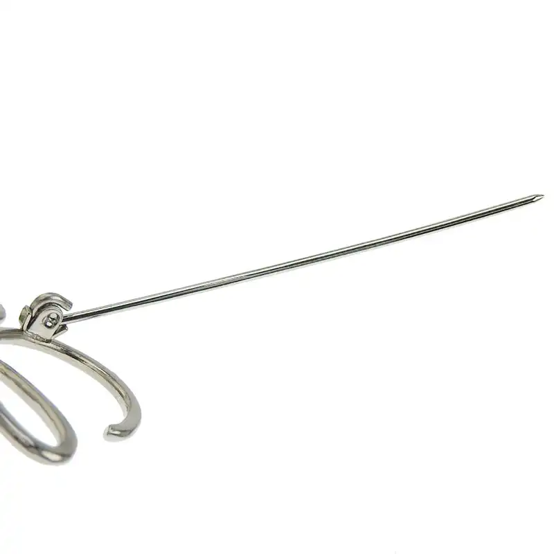 http://ロエベ%20LOEWE%20アナグラム%20ブローチ%20シルバー色%20中古%20OBJ0282