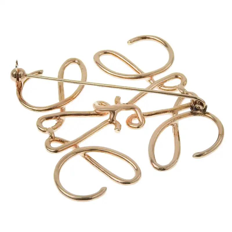 http://ロエベ%20LOEWE%20アナグラム%20ブローチ%20GP%20ピンクゴールド色%20中古%20OBJ0284