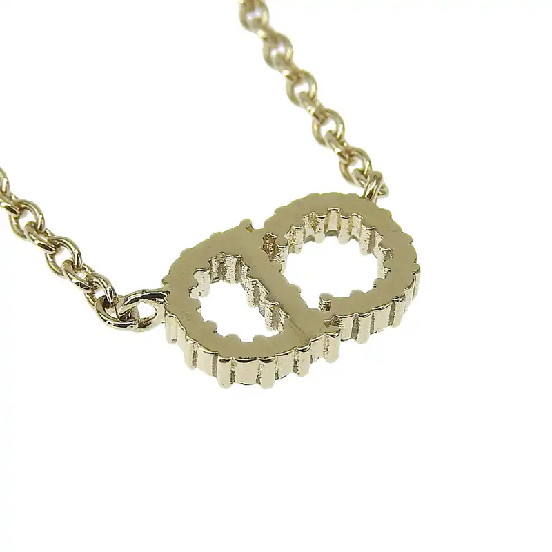 http://ディオール%20CHRISTIAN%20DIOR%20ロゴ%20ネックレス%20GP%20ラインストーン%20ゴールド色%20中古%20OBJ0285
