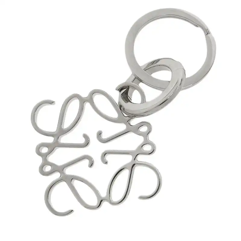 http://ロエベ%20LOEWE%20アナグラム%20キーリング%20キーホルダー%20シルバー色%20中古%20新入荷%20OBJ0294