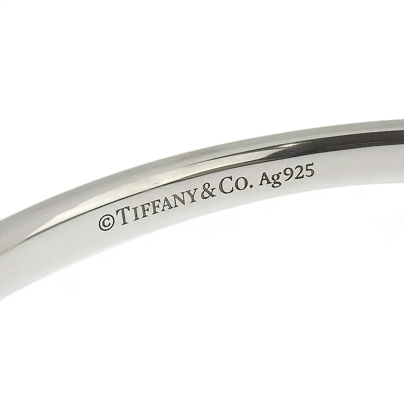 http://ティファニー%20TIFFANY%20&%20Co.%20ティファニー1837%20メイカーズ%20ナローカフ%20バングル%20ブレスレット%20SV%20中古%20TI0143